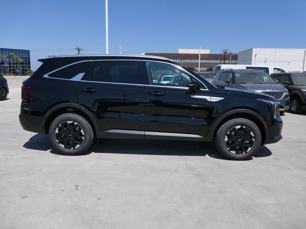new 2025 Kia Sorento car, priced at $38,710