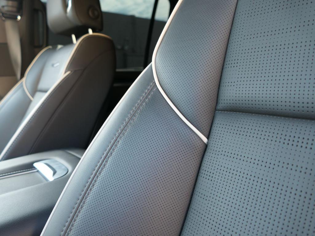 used 2025 Cadillac Escalade ESV car, priced at $98,888