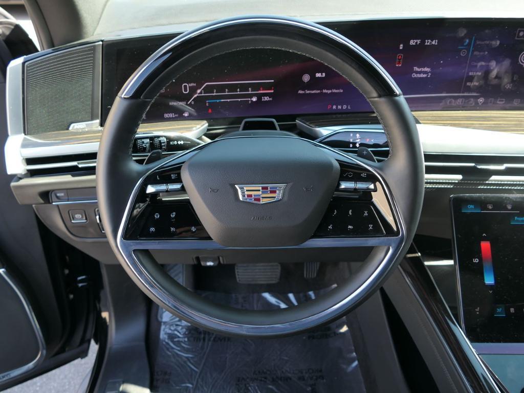 used 2025 Cadillac Escalade ESV car, priced at $98,888