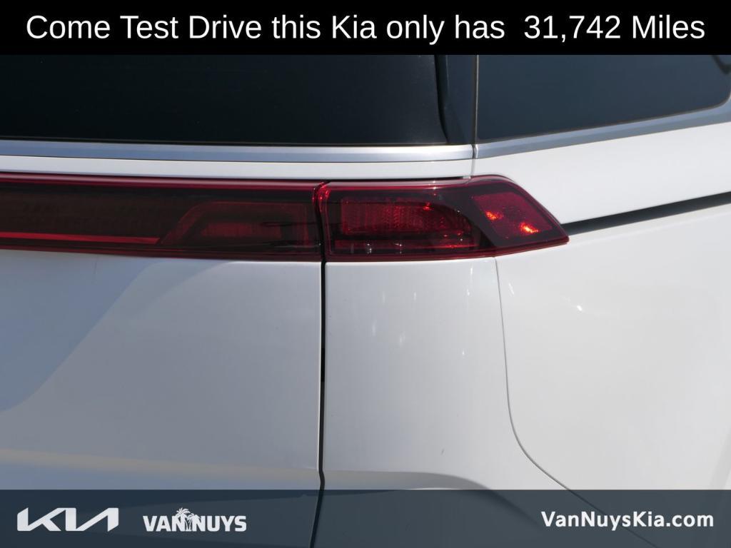 used 2023 Kia Carnival car, priced at $33,000