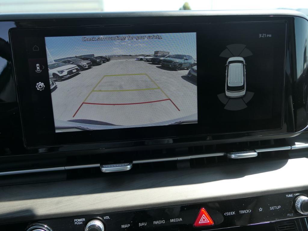 used 2023 Kia Carnival car, priced at $33,000