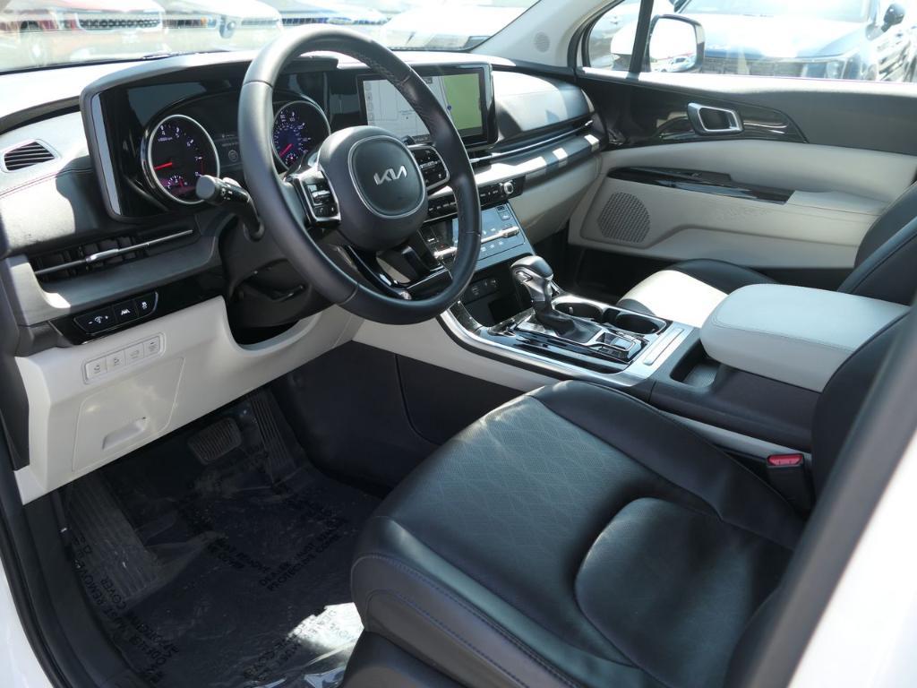 used 2023 Kia Carnival car, priced at $33,000