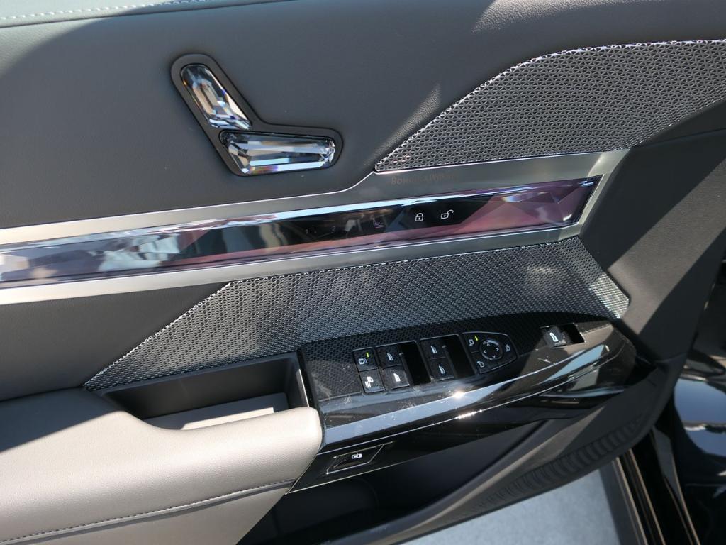 used 2025 BMW 740 car, priced at $85,500