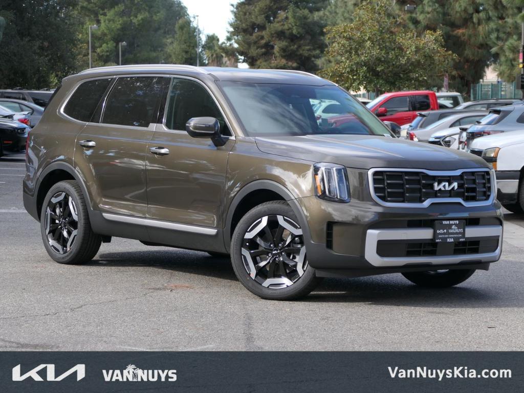 new 2025 Kia Telluride car, priced at $41,060