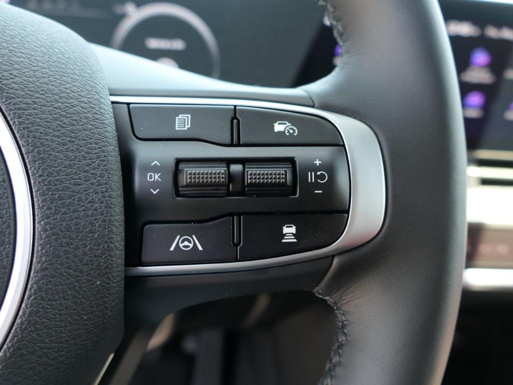 new 2025 Kia Sportage car, priced at $38,755
