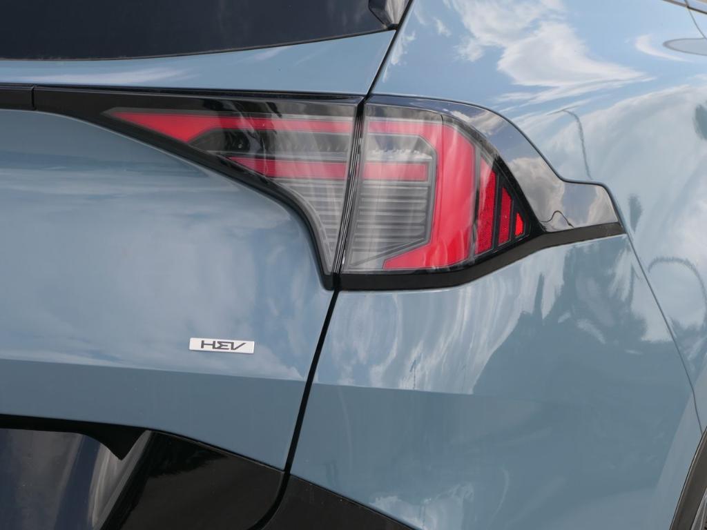 new 2026 Kia Sportage Hybrid car, priced at $42,575