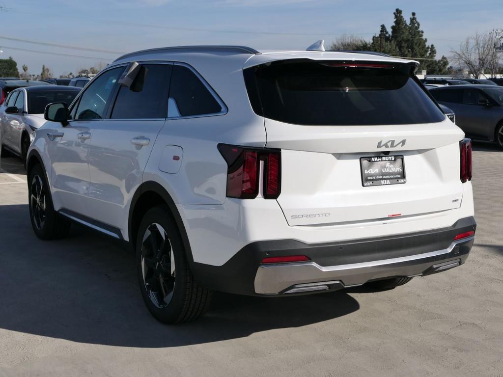 new 2025 Kia Sorento Hybrid car, priced at $42,085