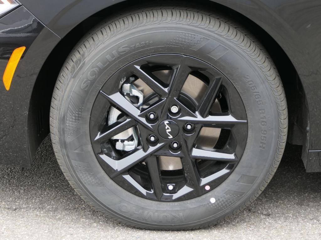new 2025 Kia K5 car, priced at $28,650