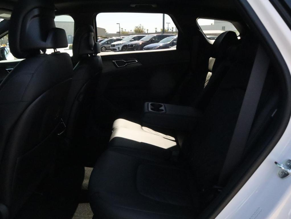 new 2025 Kia Sportage car, priced at $40,035