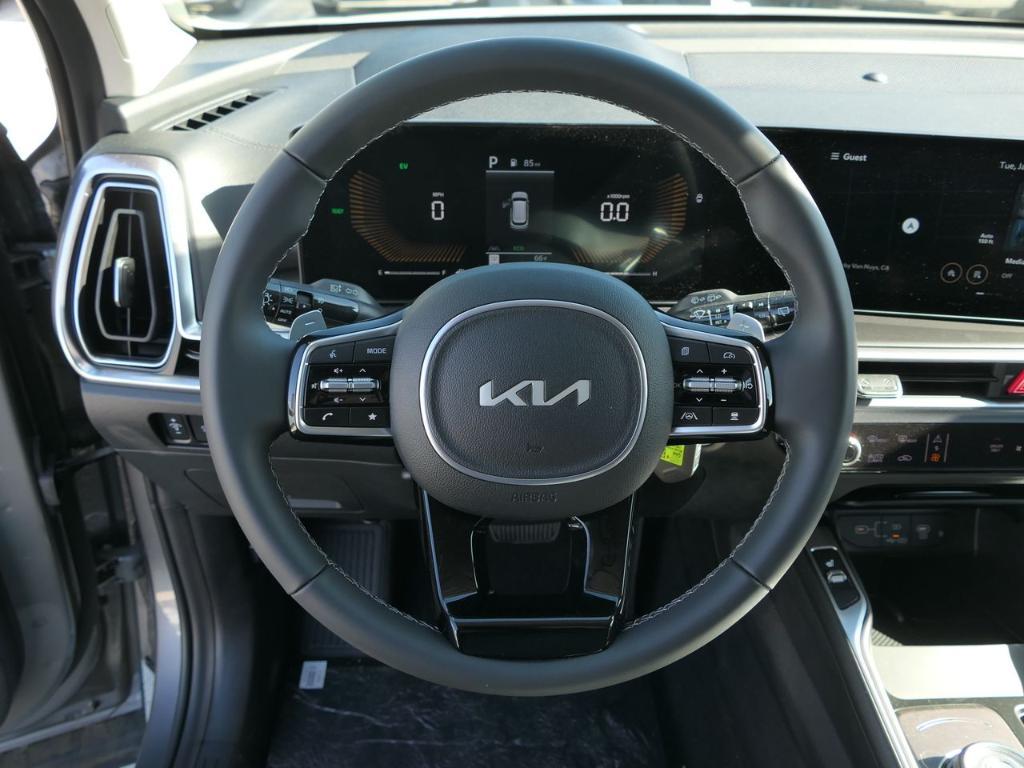 new 2025 Kia Sorento Hybrid car, priced at $42,090