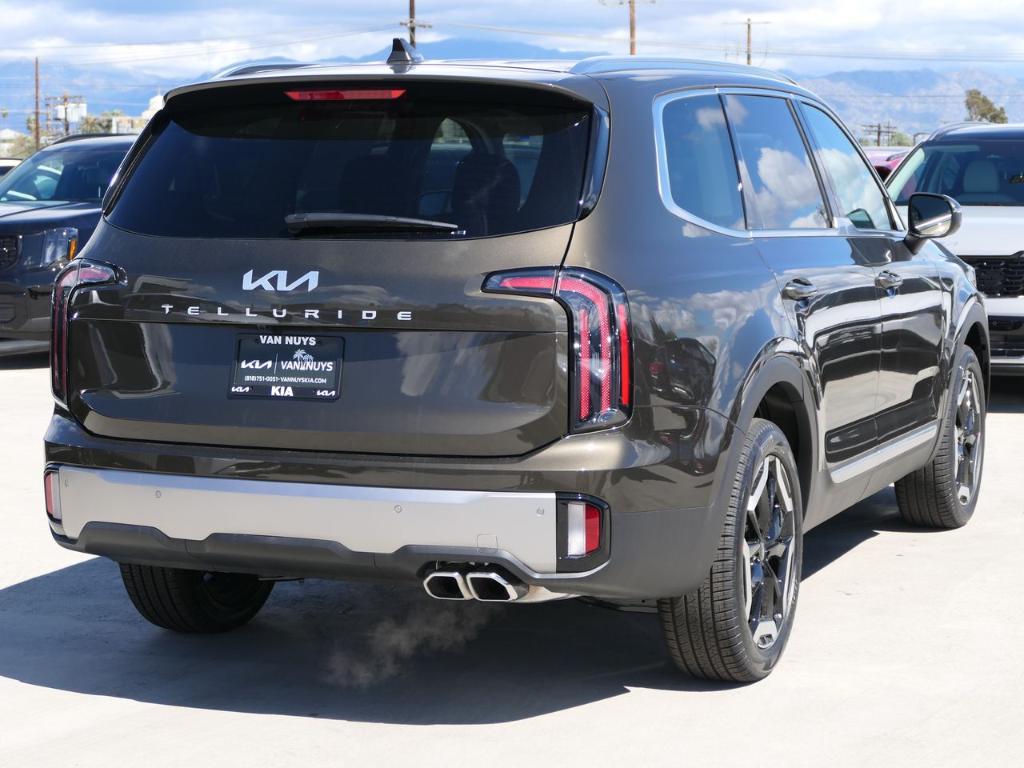 new 2025 Kia Telluride car, priced at $44,590