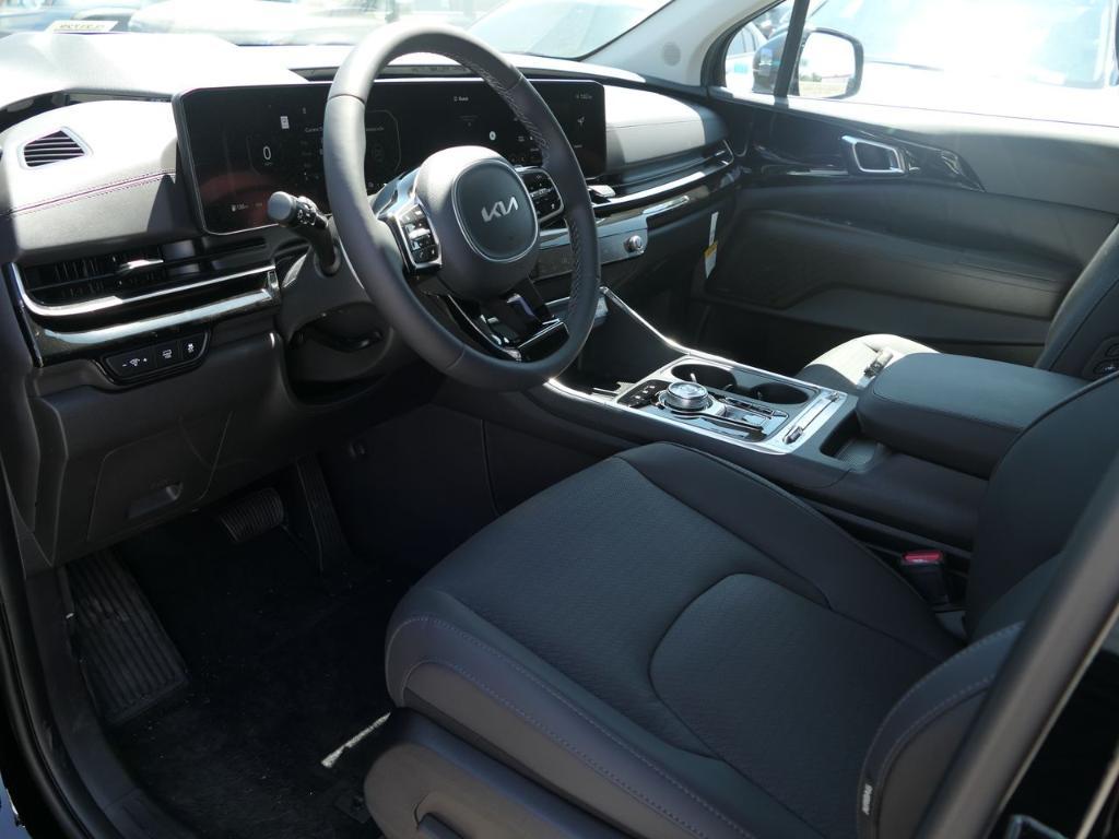 new 2026 Kia Carnival Hybrid car, priced at $55,285