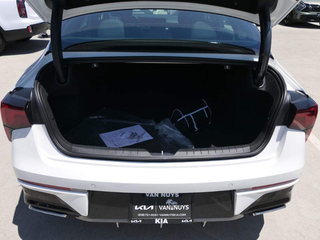 new 2025 Kia K5 car, priced at $35,145