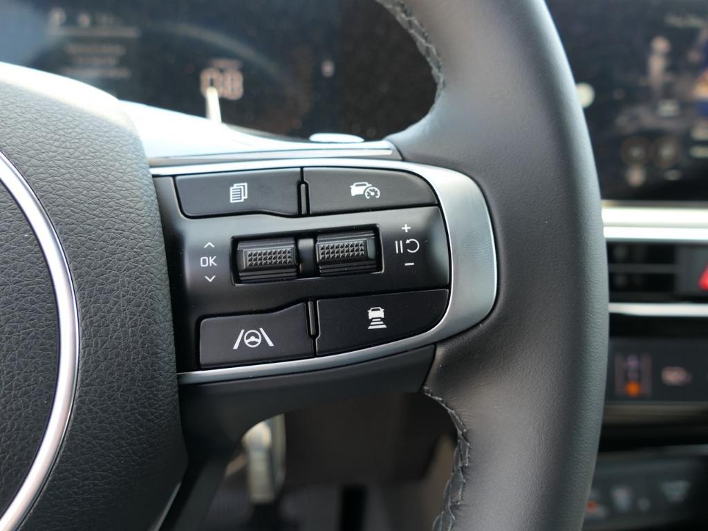new 2025 Kia K5 car, priced at $35,145