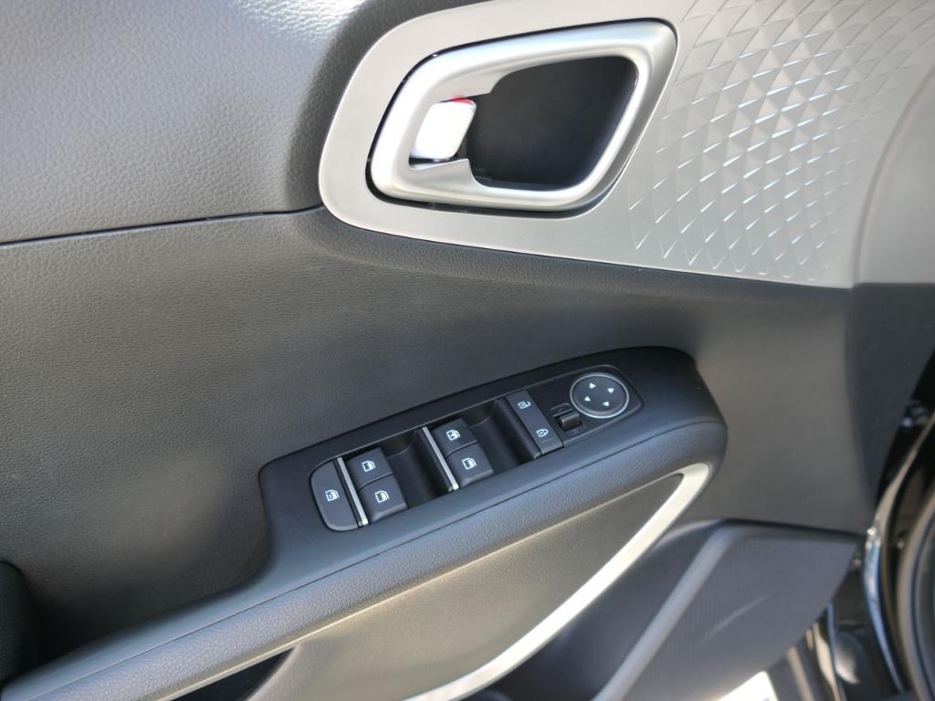 new 2025 Kia Soul car, priced at $24,905