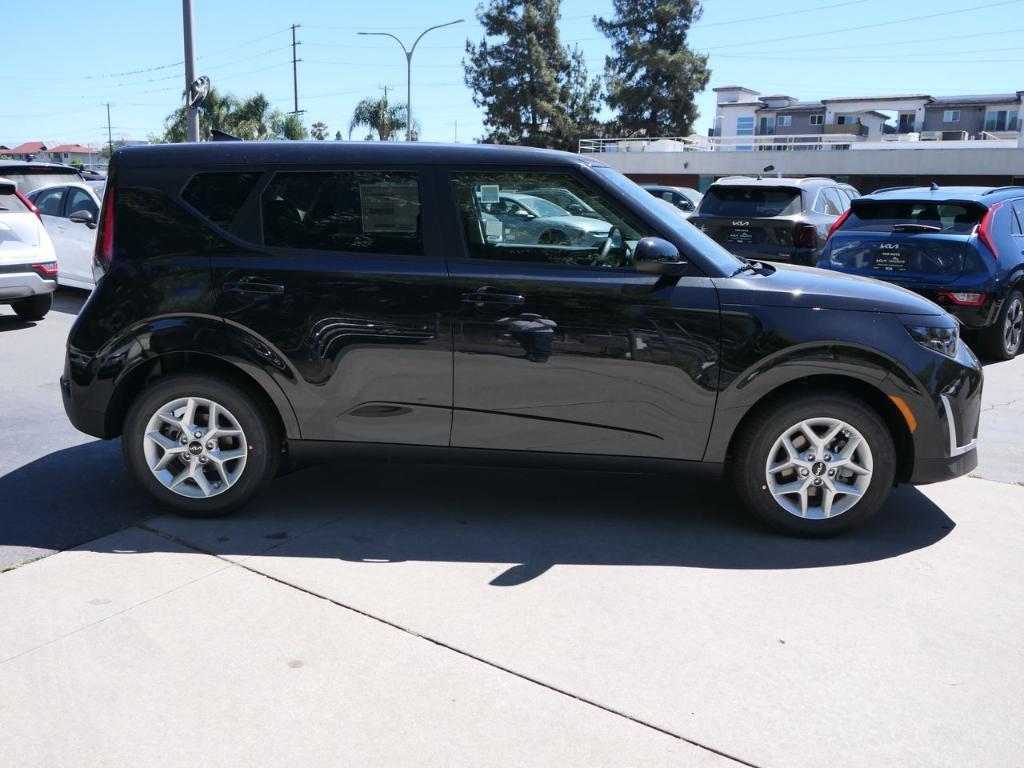new 2025 Kia Soul car, priced at $24,905