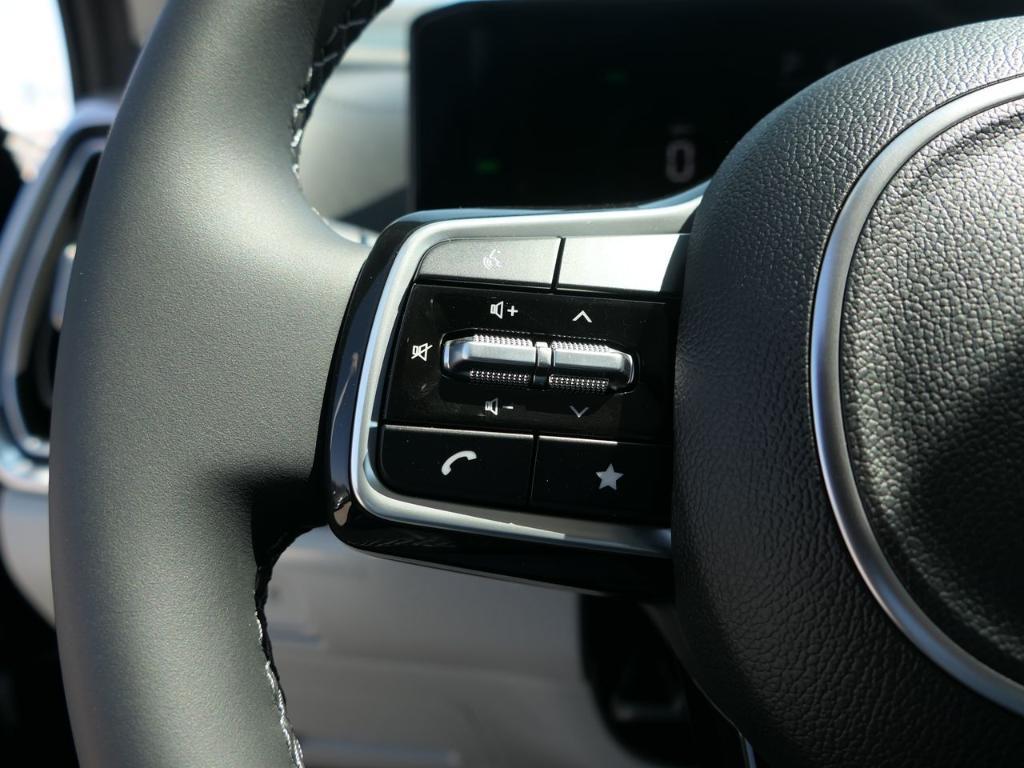new 2025 Kia Sorento Hybrid car, priced at $41,630