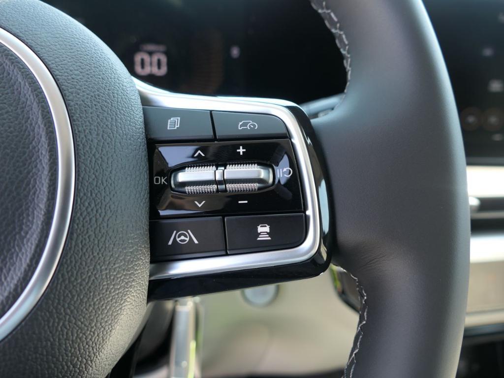 new 2025 Kia Sorento Hybrid car, priced at $41,630