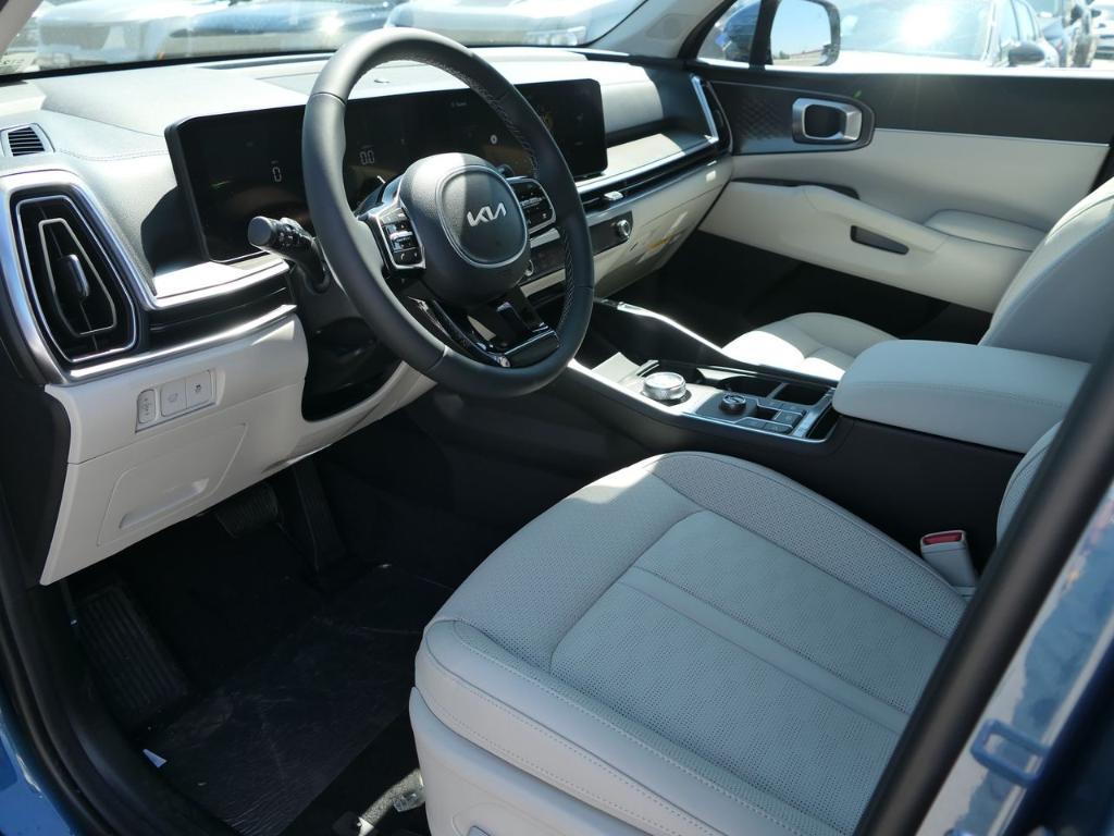new 2025 Kia Sorento Hybrid car, priced at $41,630