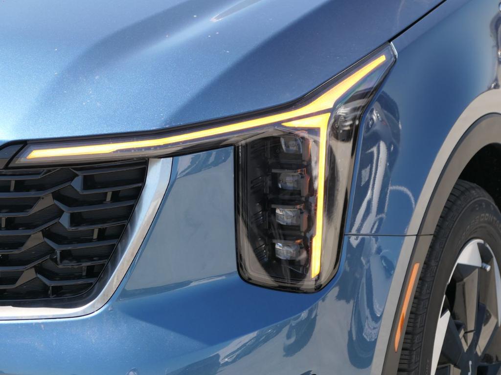 new 2025 Kia Sorento Hybrid car, priced at $41,630