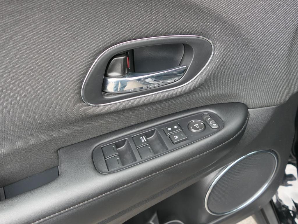 used 2022 Honda HR-V car, priced at $22,000