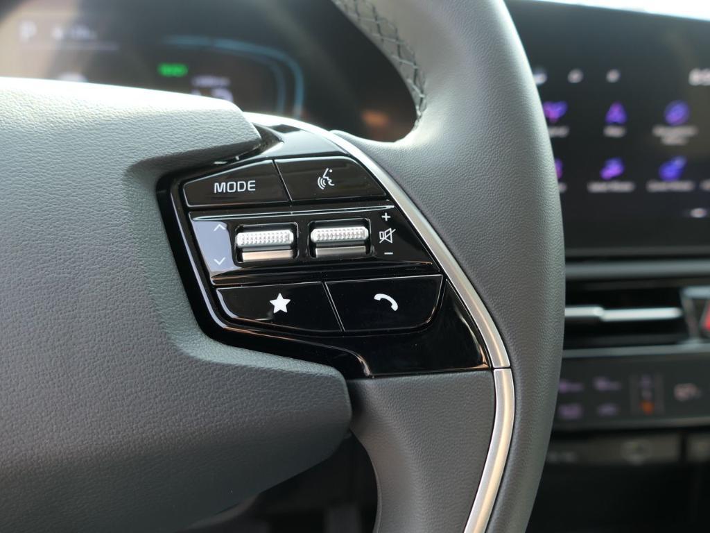 new 2025 Kia Niro car, priced at $31,755