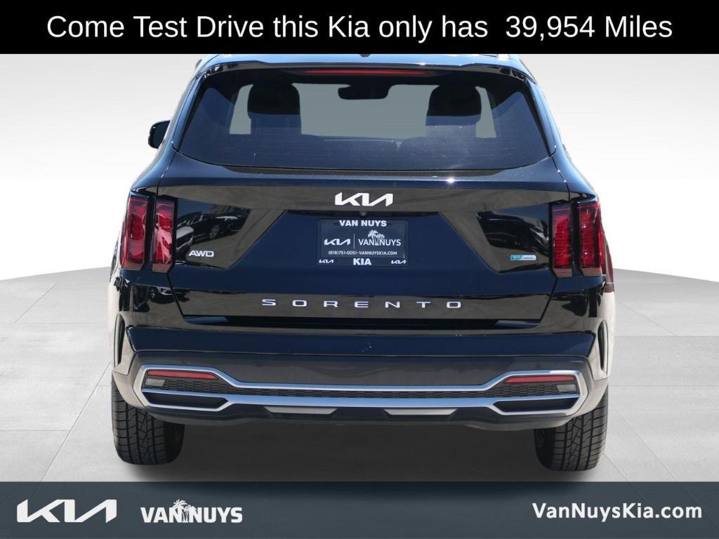 used 2022 Kia Sorento Hybrid car, priced at $28,000