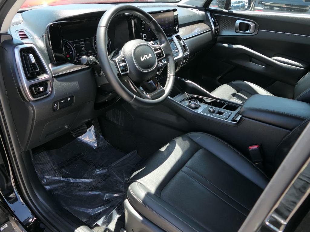 used 2022 Kia Sorento Hybrid car, priced at $28,000