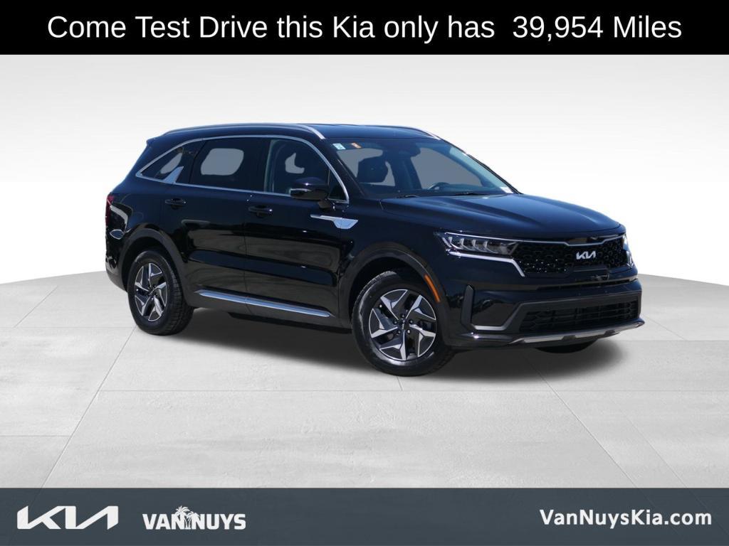 used 2022 Kia Sorento Hybrid car, priced at $28,000