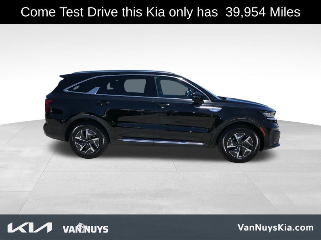 used 2022 Kia Sorento Hybrid car, priced at $28,000