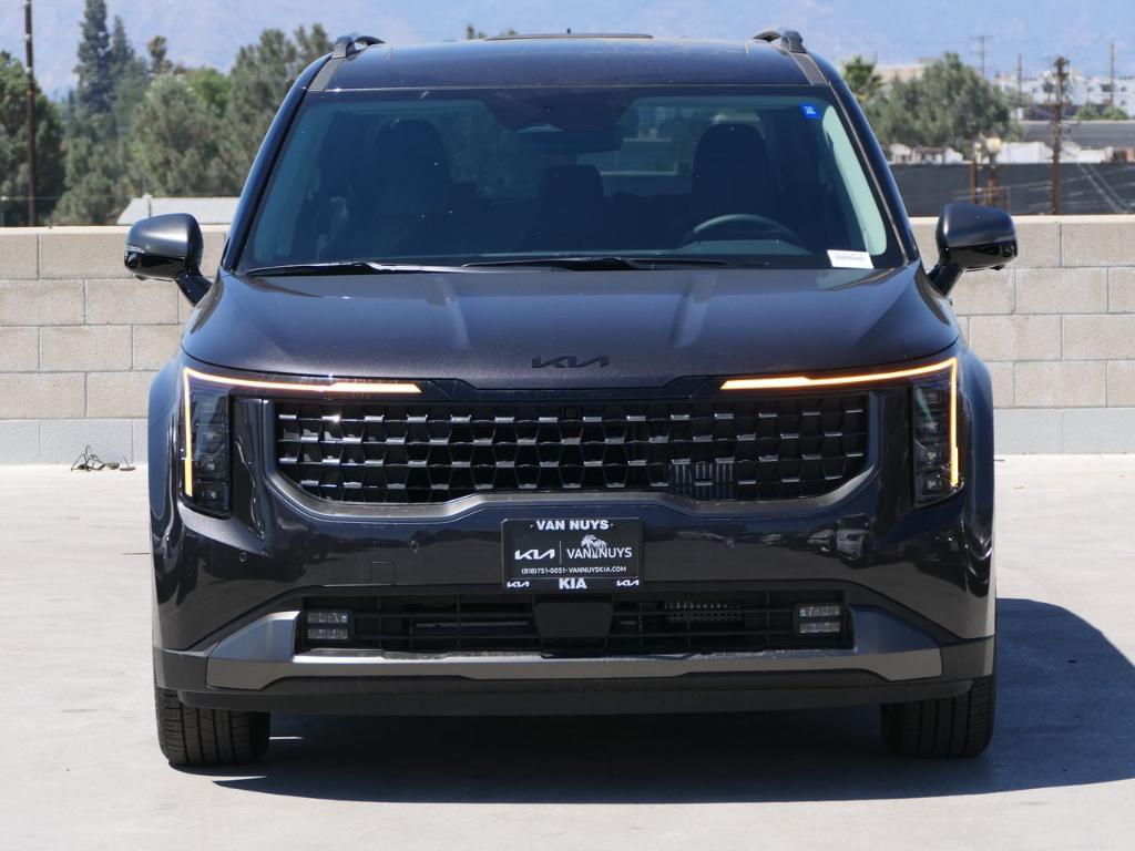 new 2025 Kia Carnival Hybrid car, priced at $57,925