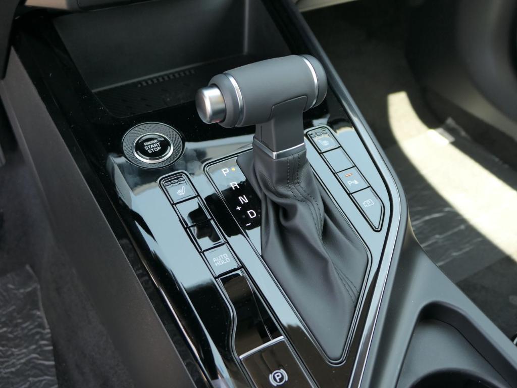 new 2025 Kia Niro car, priced at $31,755