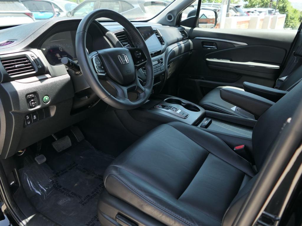 used 2022 Honda Pilot car, priced at $34,000