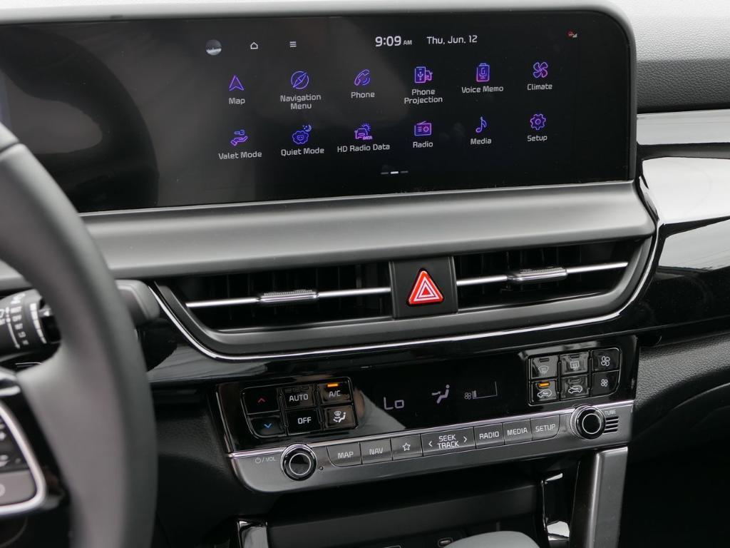 new 2025 Kia Seltos car, priced at $27,320