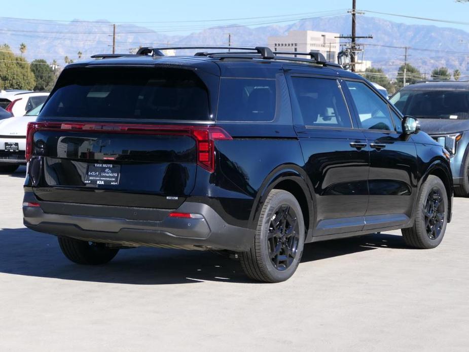 new 2025 Kia Carnival Hybrid car, priced at $53,765