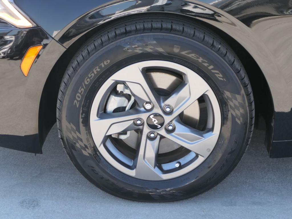 used 2024 Kia K5 car, priced at $23,000