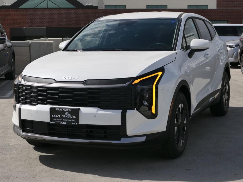 new 2026 Kia Sportage Hybrid car, priced at $32,575