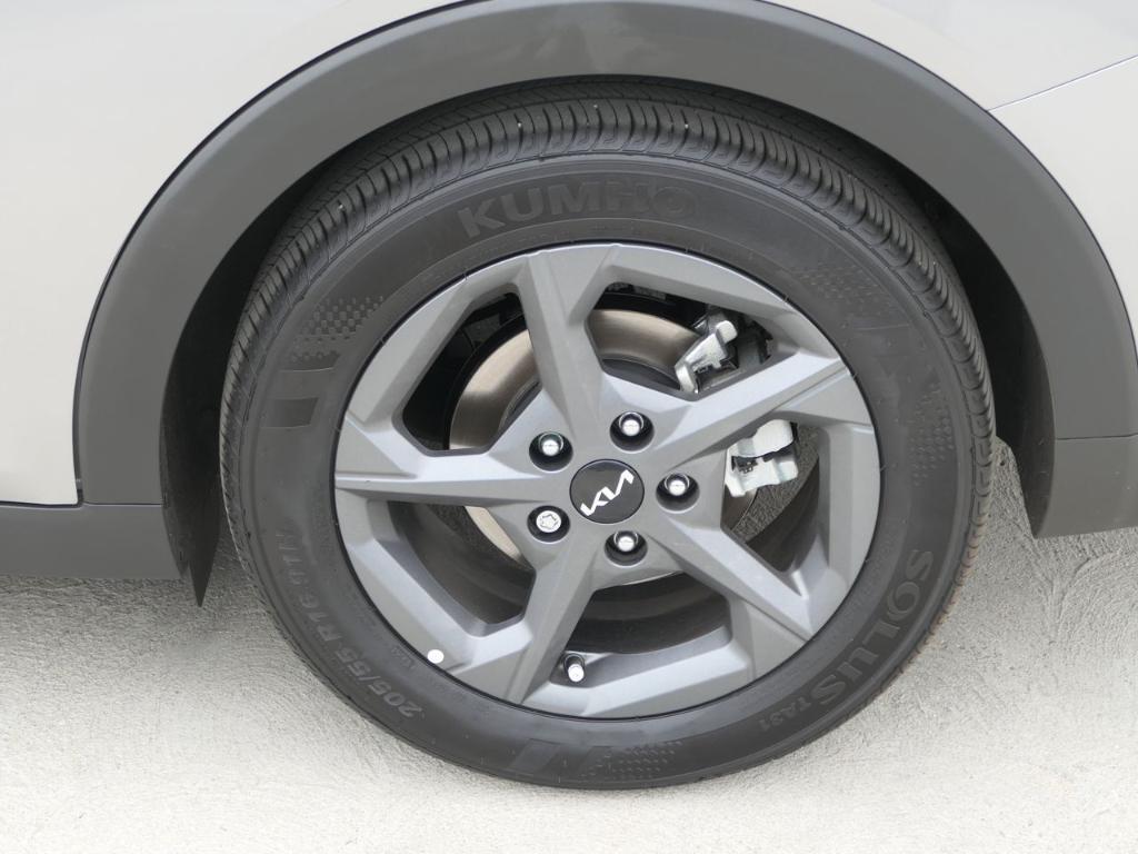 used 2025 Kia K4 car, priced at $21,500