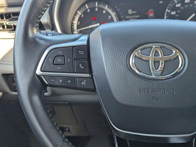 used 2020 Toyota Highlander car, priced at $26,724