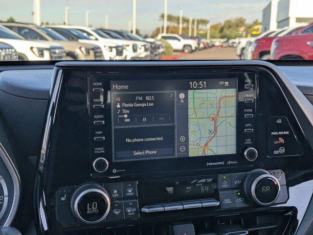 used 2020 Toyota Highlander car, priced at $26,724