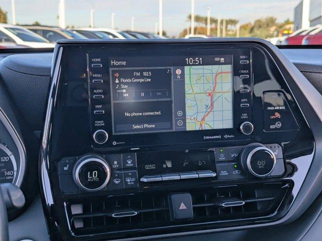 used 2020 Toyota Highlander car, priced at $26,724