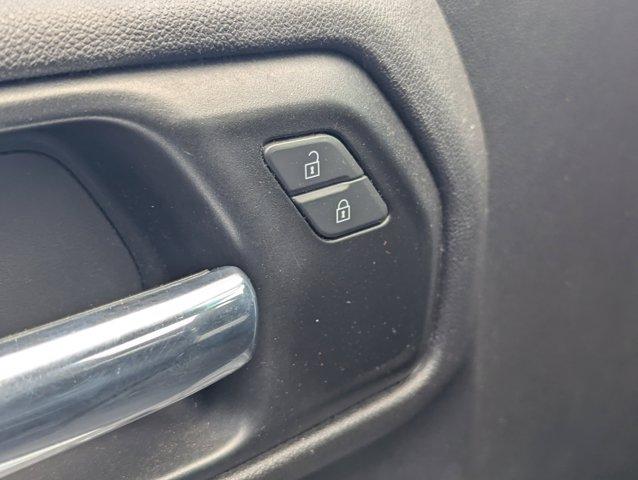 used 2020 GMC Sierra 1500 car, priced at $21,487