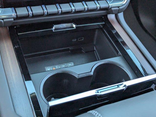 new 2025 GMC Yukon XL car, priced at $87,180