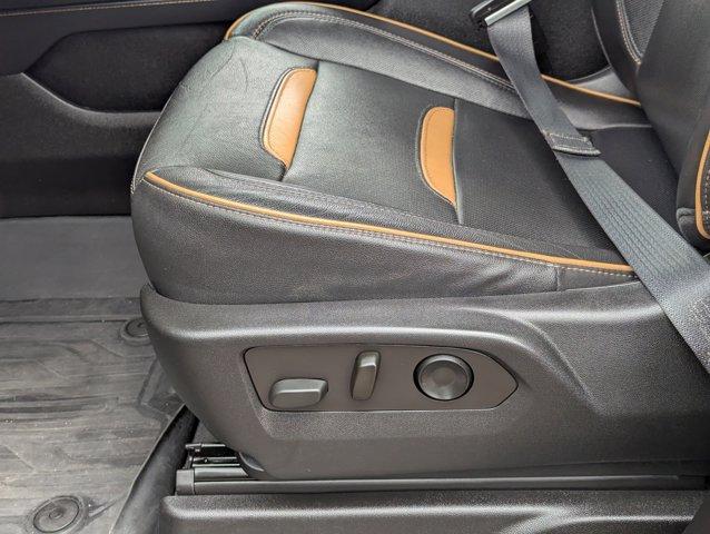 used 2022 GMC Yukon XL car, priced at $51,179