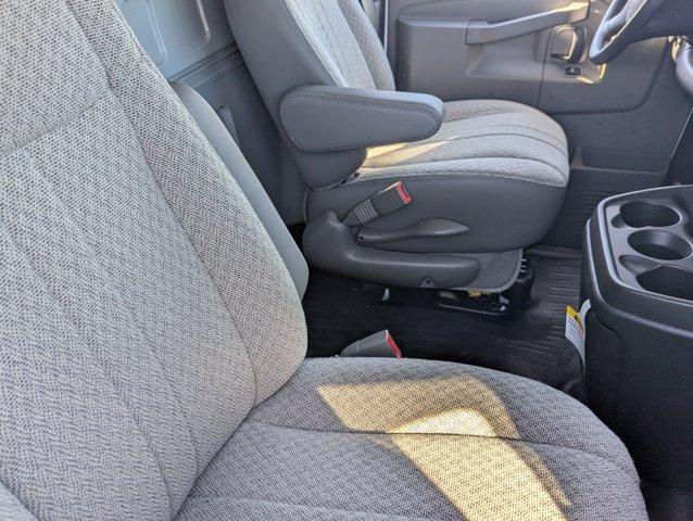 new 2025 GMC Savana 2500 car