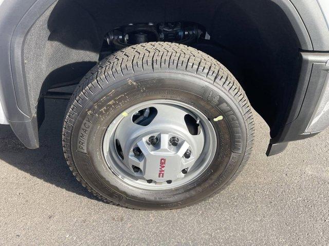 new 2025 GMC Sierra 3500 car, priced at $49,193