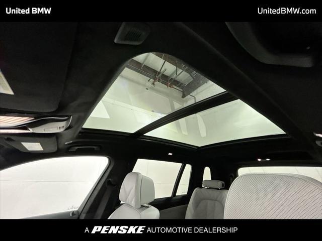 new 2025 BMW X7 car, priced at $91,865