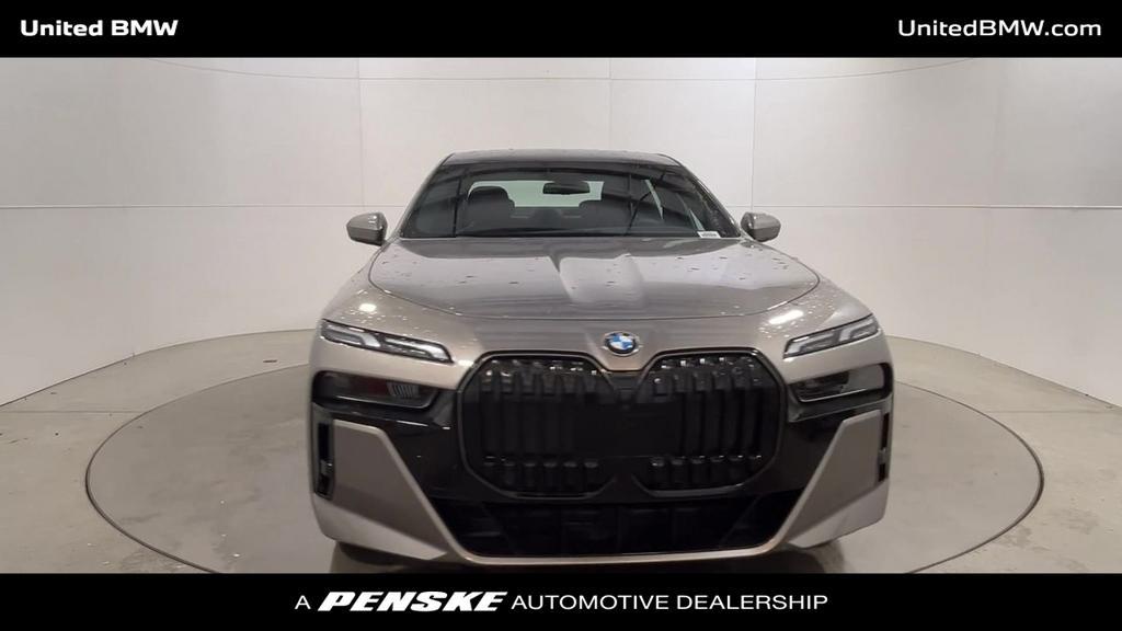 new 2024 BMW 760 car, priced at $125,570