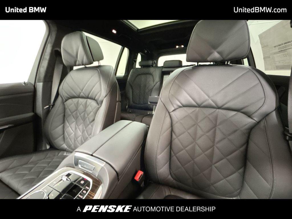 new 2026 BMW X7 car, priced at $98,035