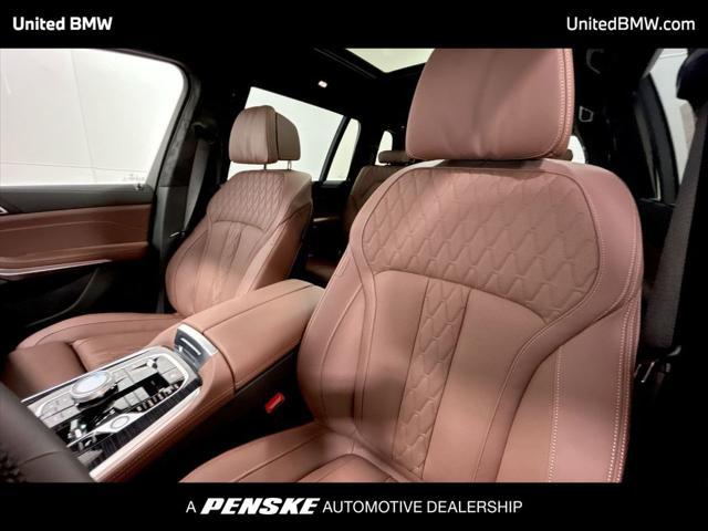 new 2026 BMW X7 car, priced at $105,085